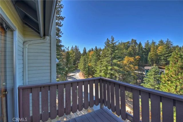 26077 Walnut Hills, Lake Arrowhead, CA 92352