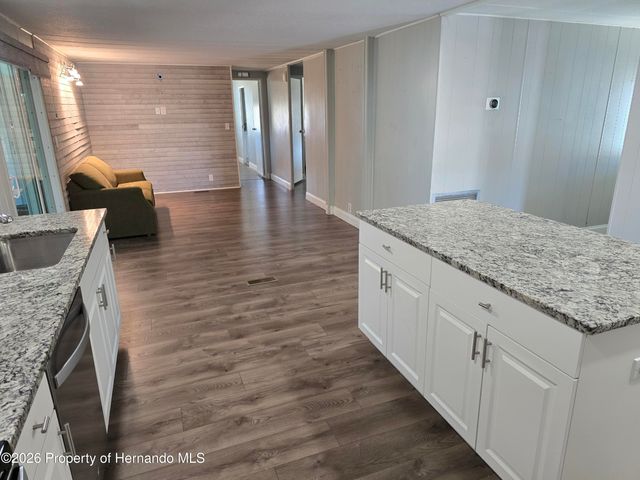 16229 Brookridge Boulevard, Brooksville, FL 34613