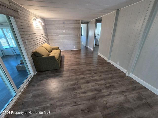 16229 Brookridge Boulevard, Brooksville, FL 34613