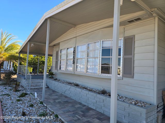 16229 Brookridge Boulevard, Brooksville, FL 34613