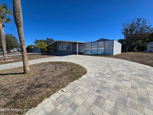 16229 Brookridge Boulevard, Brooksville, FL 34613