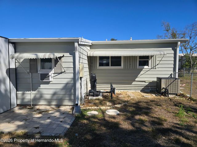 16229 Brookridge Boulevard, Brooksville, FL 34613