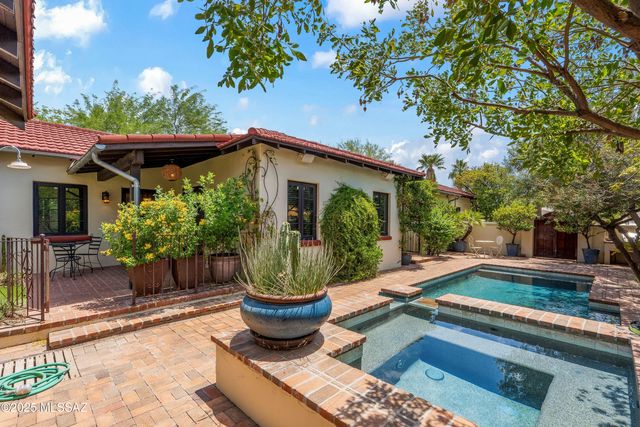 2149 E 4th Street, Tucson, AZ 85719