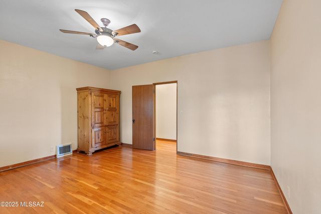 2149 E 4th Street, Tucson, AZ 85719