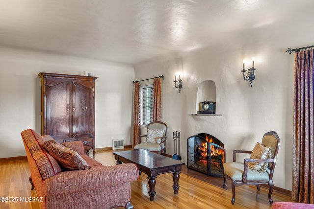 2149 E 4th Street, Tucson, AZ 85719