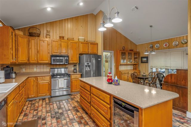 3100 Herren Road, Doyline, LA 71023
