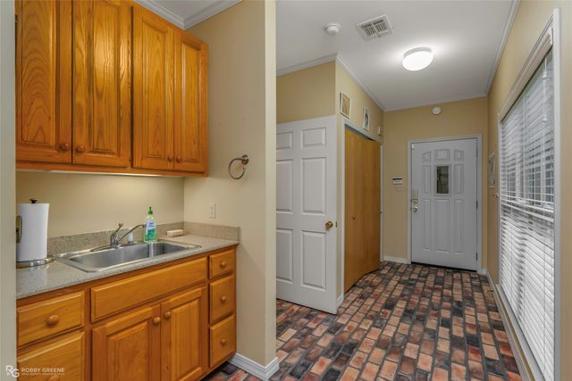 3100 Herren Road, Doyline, LA 71023