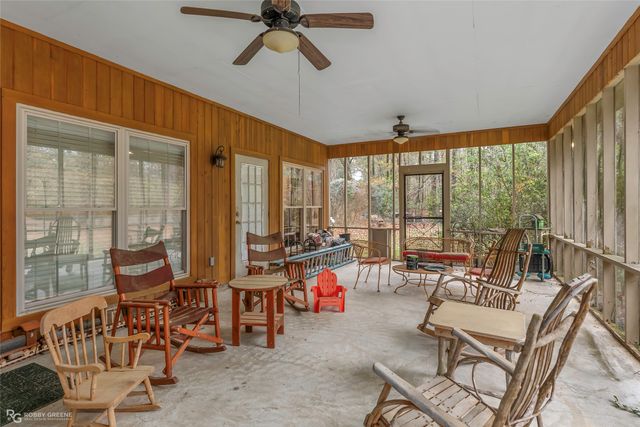 3100 Herren Road, Doyline, LA 71023
