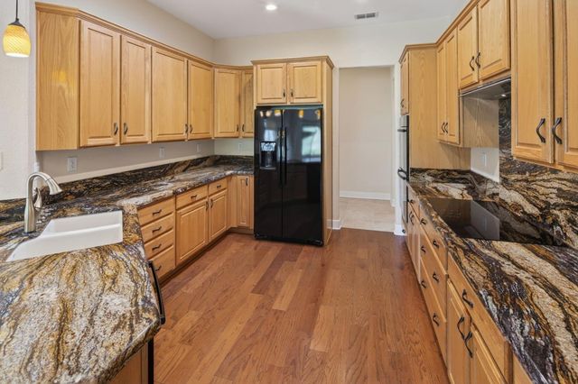 1152 Secret Lake Loop, Lincoln, CA 95648