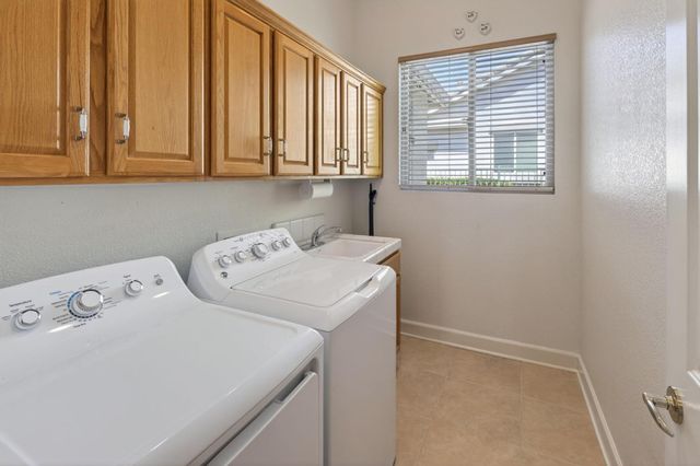 1152 Secret Lake Loop, Lincoln, CA 95648