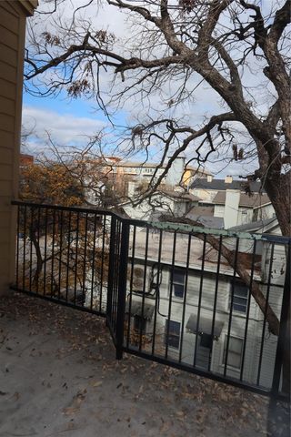 2802 Nueces ST 306, Austin, TX 78705