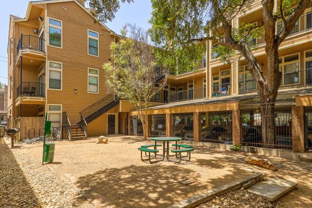 2802 Nueces ST 306, Austin, TX 78705