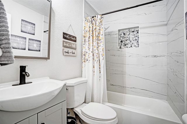 6251 NW 12th Court, Sunrise, FL 33313