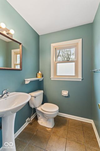 907 Fairway Drive, Indianapolis, IN 46260