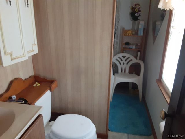 409 N 6th Avenue, Hurley, WI 54534