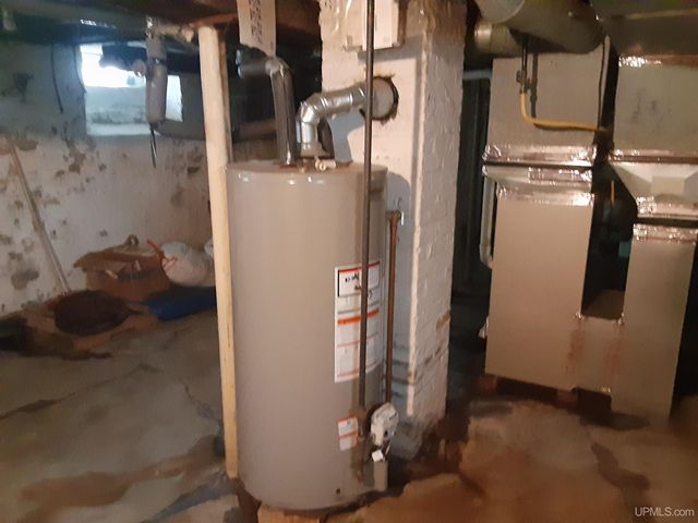 409 N 6th Avenue, Hurley, WI 54534