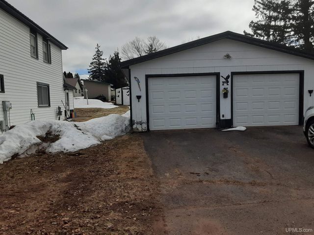 409 N 6th Avenue, Hurley, WI 54534