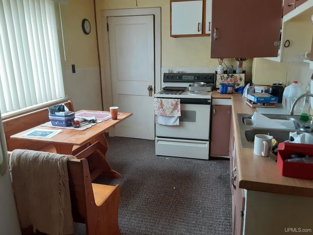 409 N 6th Avenue, Hurley, WI 54534