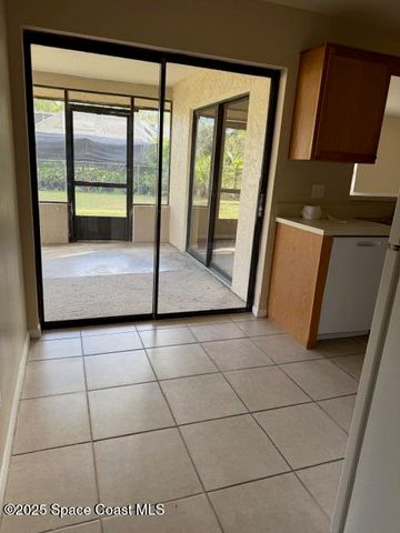 879 Remsen Avenue NW, Palm Bay, FL 32907