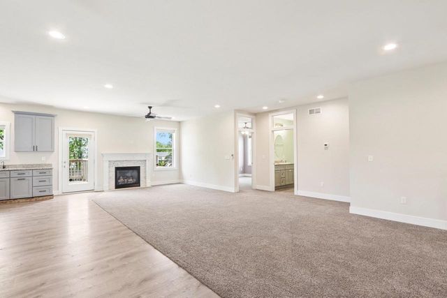 706 E Mason Drive, Edgerton, WI 53534