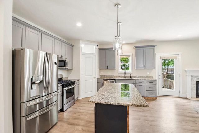 706 E Mason Drive, Edgerton, WI 53534