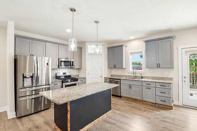 706 E Mason Drive, Edgerton, WI 53534