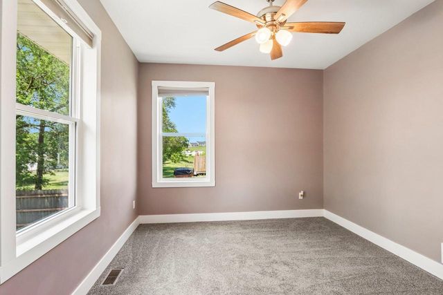 706 E Mason Drive, Edgerton, WI 53534