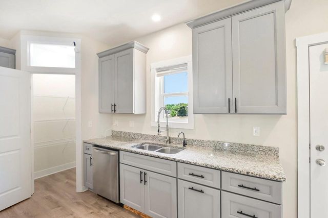 706 E Mason Drive, Edgerton, WI 53534