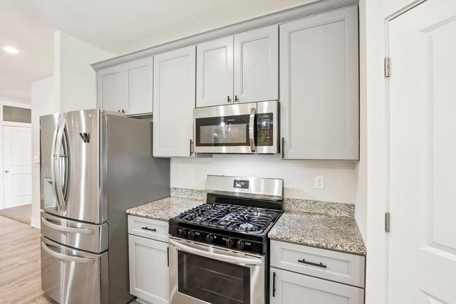 706 E Mason Drive, Edgerton, WI 53534