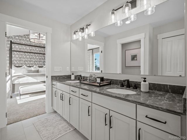 18064 Stallmann Drive, Macomb Township, MI 48042