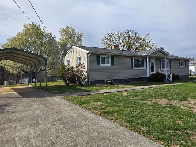 690 SCUFFLING HILL RD, Rocky Mount, VA 24151