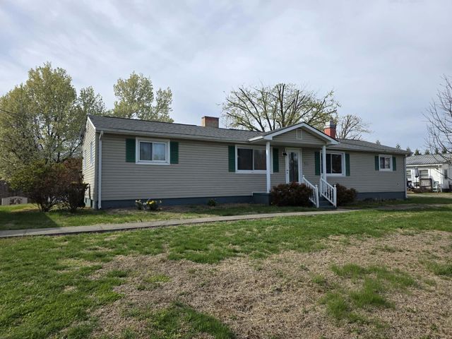 690 SCUFFLING HILL RD, Rocky Mount, VA 24151