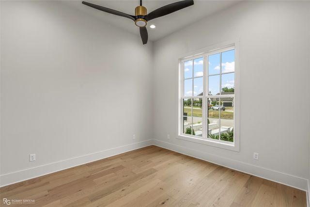 102 Overbrook Lane, Bossier City, LA 71111