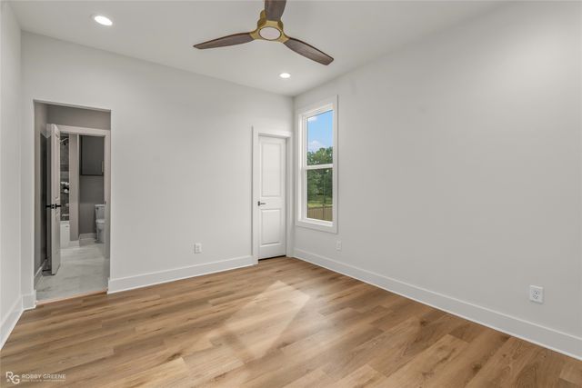 102 Overbrook Lane, Bossier City, LA 71111