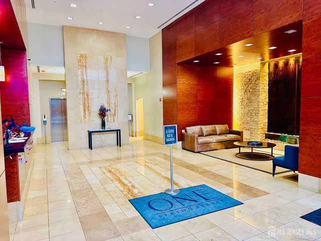 1 Spring Street 1806, New Brunswick, NJ 08901