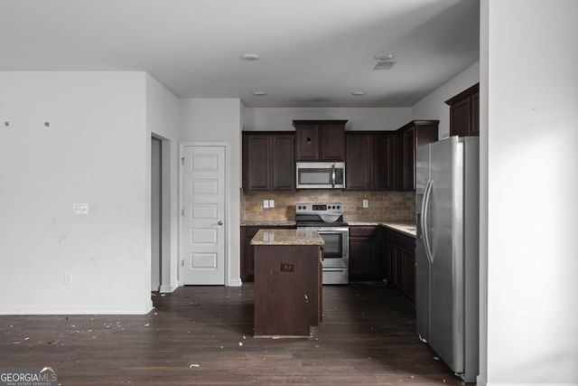 2639 Lovejoy Crossing Drive, Hampton, GA 30228