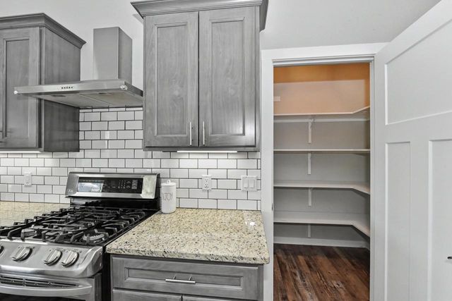 620 E Clancy STREET, Jefferson, WI 53549