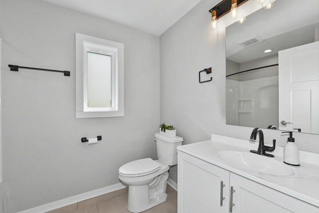 620 E Clancy STREET, Jefferson, WI 53549