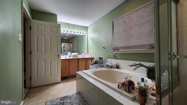 10307 KEEPSAKE LN, Upper Marlboro, MD 20772