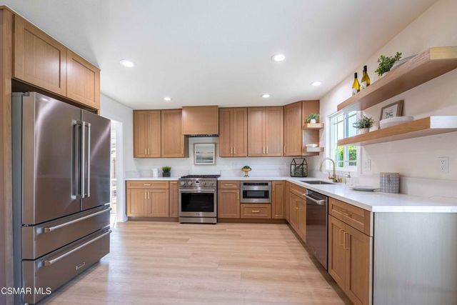 3079 E Sierra Drive, Thousand Oaks, CA 91362