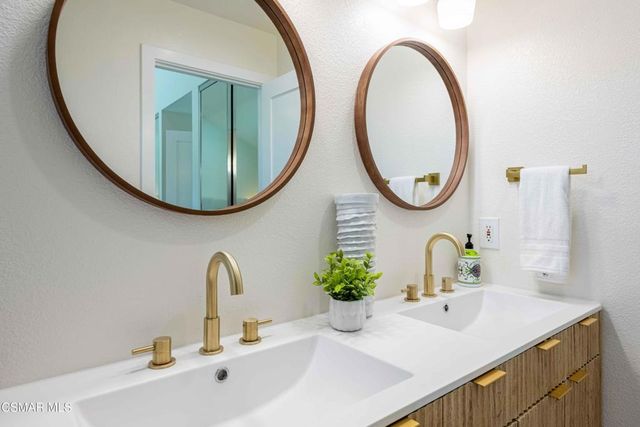 3079 E Sierra Drive, Thousand Oaks, CA 91362