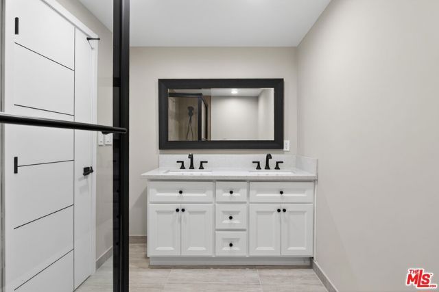 1126 N Central Avenue 101, Glendale, CA 91202