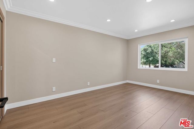 1126 N Central Avenue 101, Glendale, CA 91202