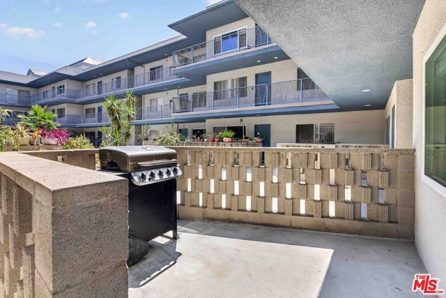 1126 N Central Avenue 101, Glendale, CA 91202