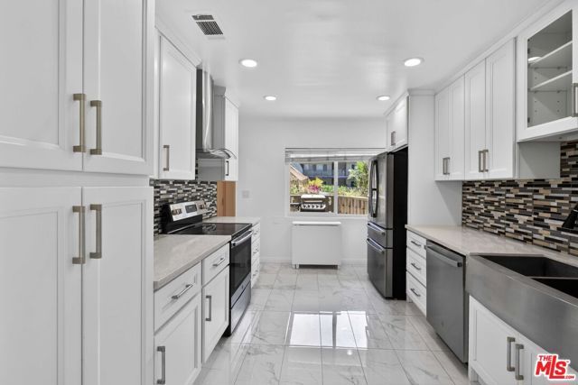 1126 N Central Avenue 101, Glendale, CA 91202