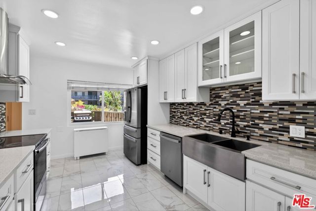 1126 N Central Avenue 101, Glendale, CA 91202