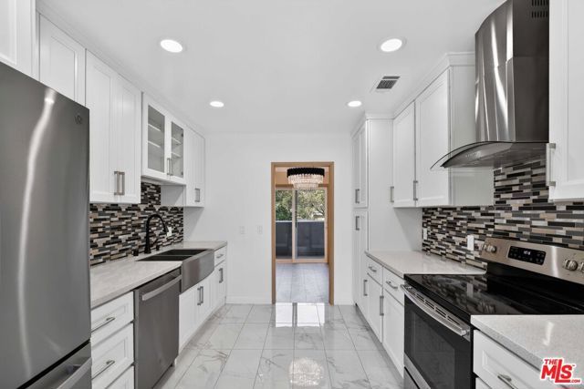 1126 N Central Avenue 101, Glendale, CA 91202