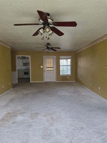 502 E College Street, Leonard, TX 75452