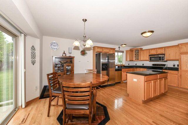 606 E Emily AVENUE, Elkhorn, WI 53121