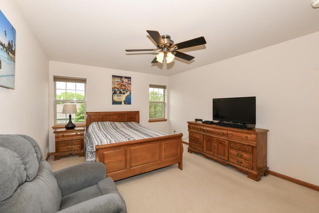 606 E Emily AVENUE, Elkhorn, WI 53121